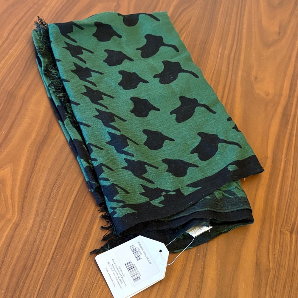 Green & Black Patterned Scarf